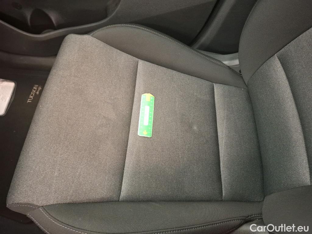  Hyundai  Tucson HYUNDAI  / 2018 / 5P / SUV 1.6 CRDI 136 HYBRID 48V DCT-7 CREATIVE #25