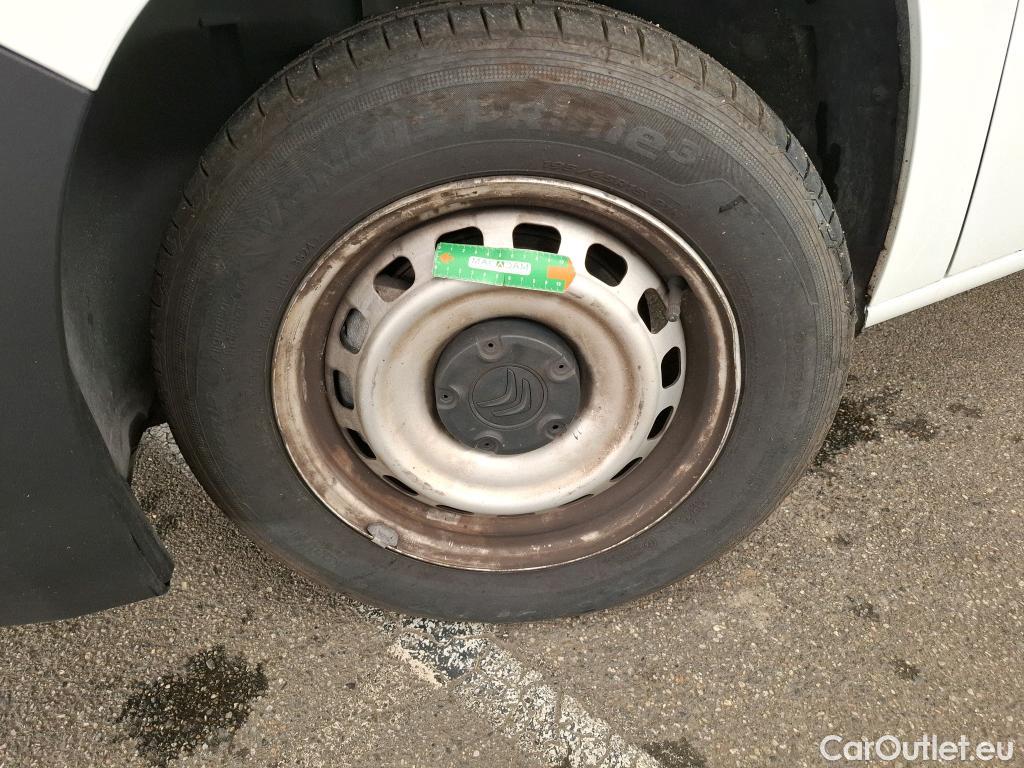  Citroen  Berlingo CITROEN  / 2018 / 4P / Fourgonnette M 650kg BlueHDi 75 S&S BVM Club #4