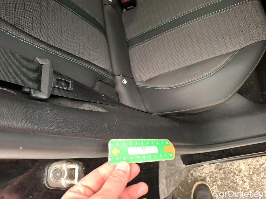  Peugeot  2008  Allure Business 1.2 PureTech 130CV BVM6 E6d #52