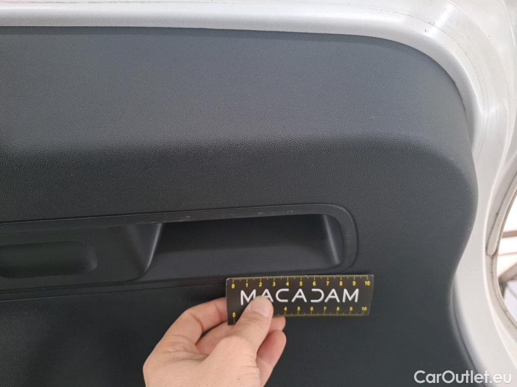  Citroen  C3  Société Feel 1.5 BlueHDI 100CV BVM6 E6d #6