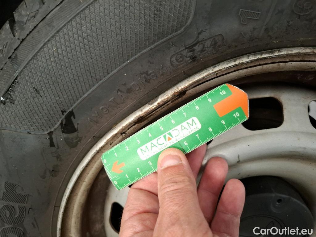  Citroen  Berlingo CITROEN  / 2018 / 4P / Fourgonnette M 650kg BlueHDi 75 S&S BVM Club #7