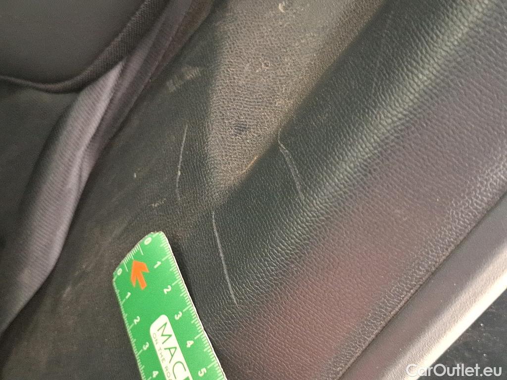  Peugeot  2008  Allure Business 1.2 PureTech 130CV BVM6 E6d #46