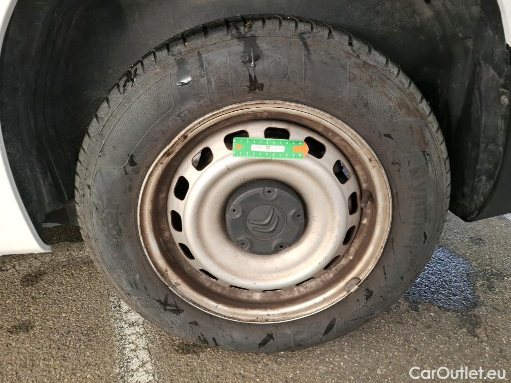  Citroen  Berlingo CITROEN  / 2018 / 4P / Fourgonnette M 650kg BlueHDi 75 S&S BVM Club #6