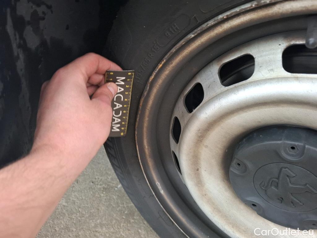  Peugeot  Partner  Premium L1 1.5 HDi 75CV BVM5 E6dT #24