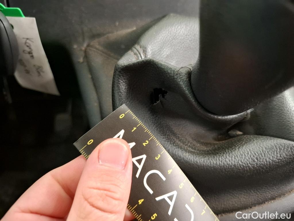  Renault  Kangoo RENAULT  Express VU 3p Fourgonnette L1 - GENERIQUE 1.6 16V 105 #36