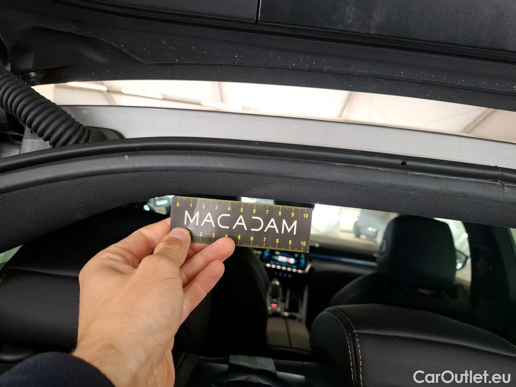  Peugeot  508 PEUGEOT  / 2018 / 5P / Berline HYBRID 225 E-EAT8 GT #37