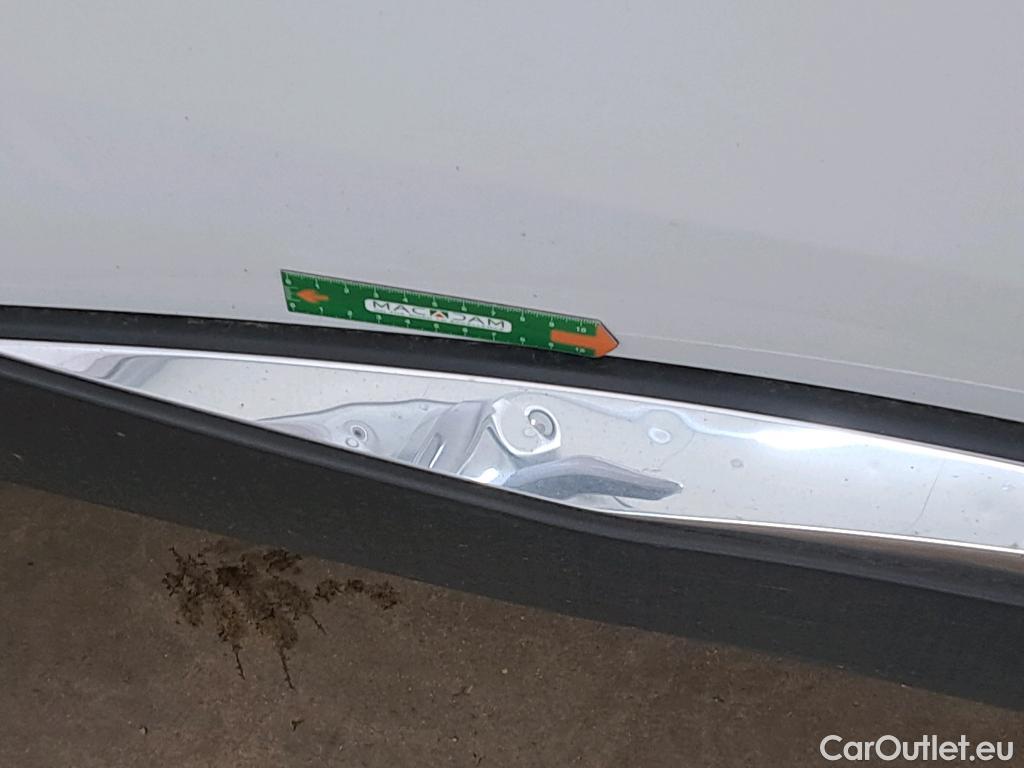  Peugeot  5008  Road Trip 1.5 HDi 130CV BVA8 7 Sieges E6d #5