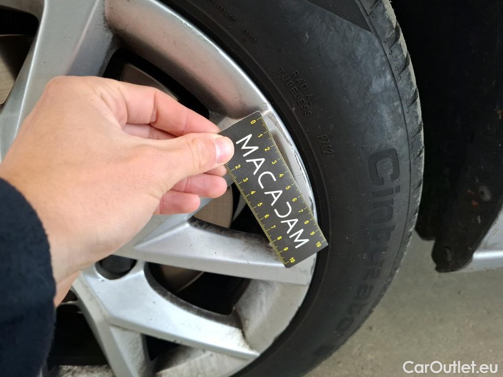  Seat  Leon SEAT  Sportstourer / 2020 / 5P / Break 2.0 TDI 150 DSG S&S Style Business #95