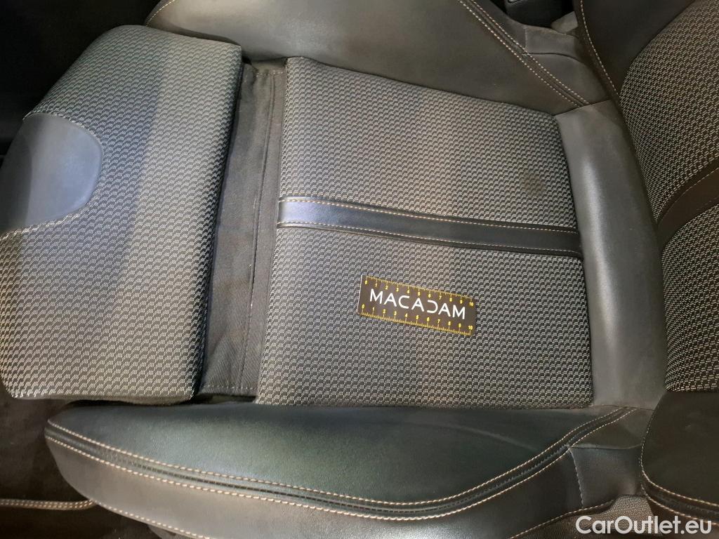  Peugeot  508 PEUGEOT  / 2018 / 5P / Berline HYBRID 225 E-EAT8 GT #39