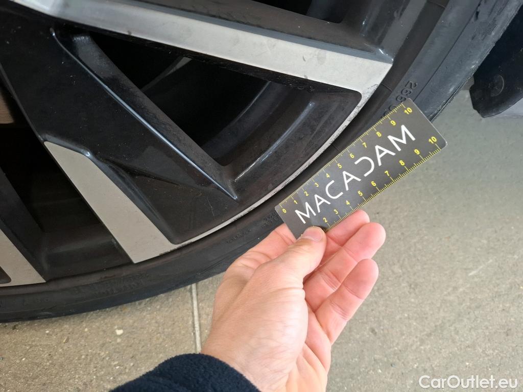  Peugeot  508 PEUGEOT  / 2018 / 5P / Berline HYBRID 225 E-EAT8 GT #20