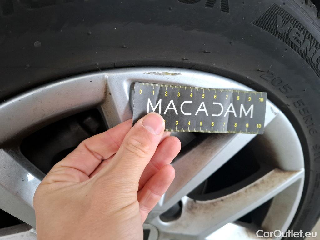  Seat  Leon SEAT  Sportstourer / 2020 / 5P / Break 2.0 TDI 150 DSG S&S Style Business #85