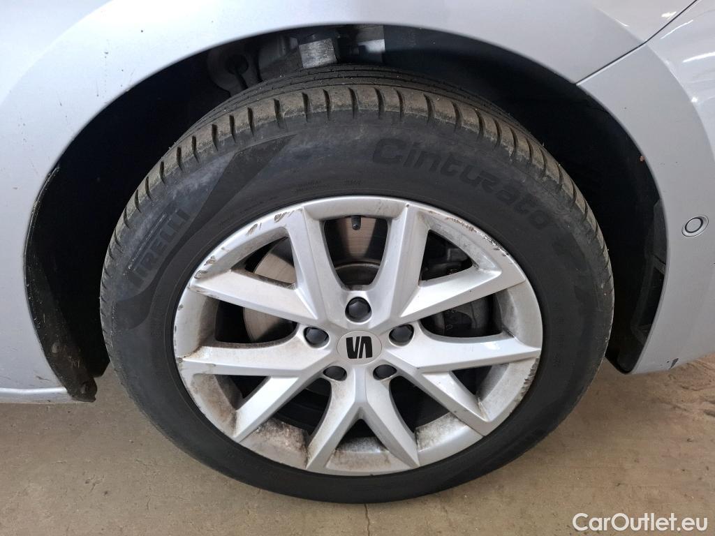  Seat  Leon SEAT  Sportstourer / 2020 / 5P / Break 2.0 TDI 150 DSG S&S Style Business #27