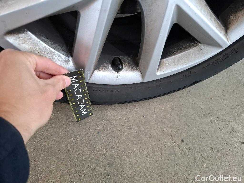  Seat  Leon SEAT  Sportstourer / 2020 / 5P / Break 2.0 TDI 150 DSG S&S Style Business #87