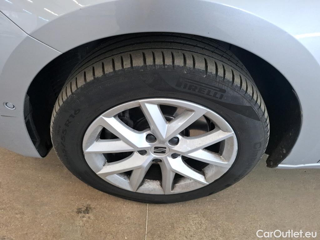  Seat  Leon SEAT  Sportstourer / 2020 / 5P / Break 2.0 TDI 150 DSG S&S Style Business #18