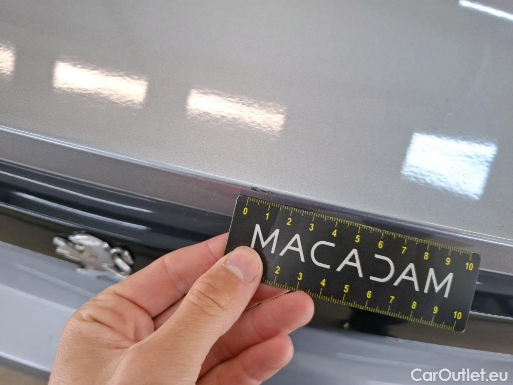  Peugeot  508 PEUGEOT  / 2018 / 5P / Berline HYBRID 225 E-EAT8 GT #48