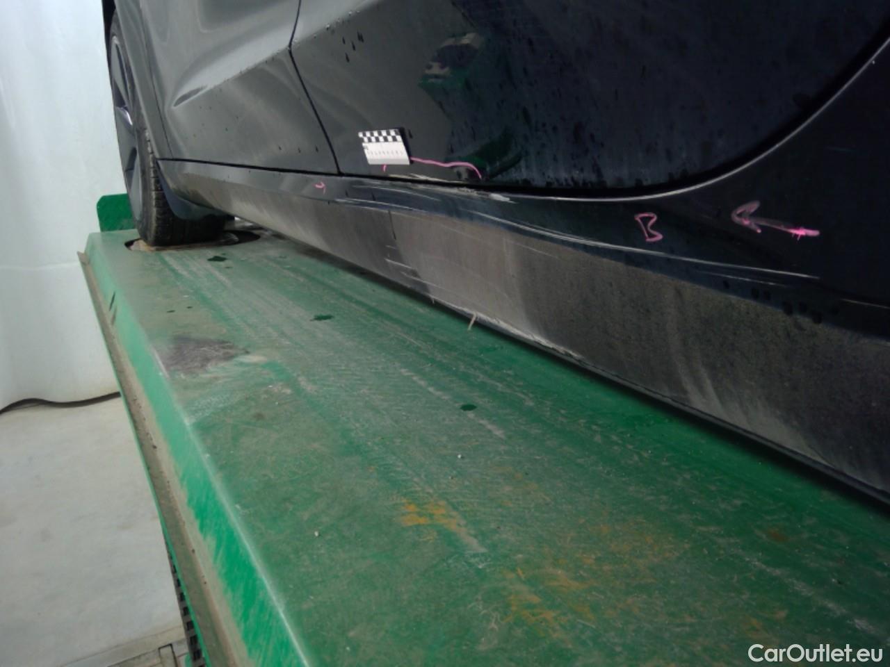  Tesla  Model 3  RWD #9