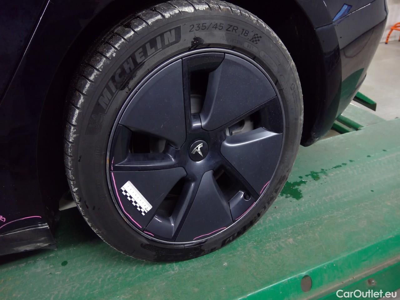  Tesla  Model 3  RWD #17