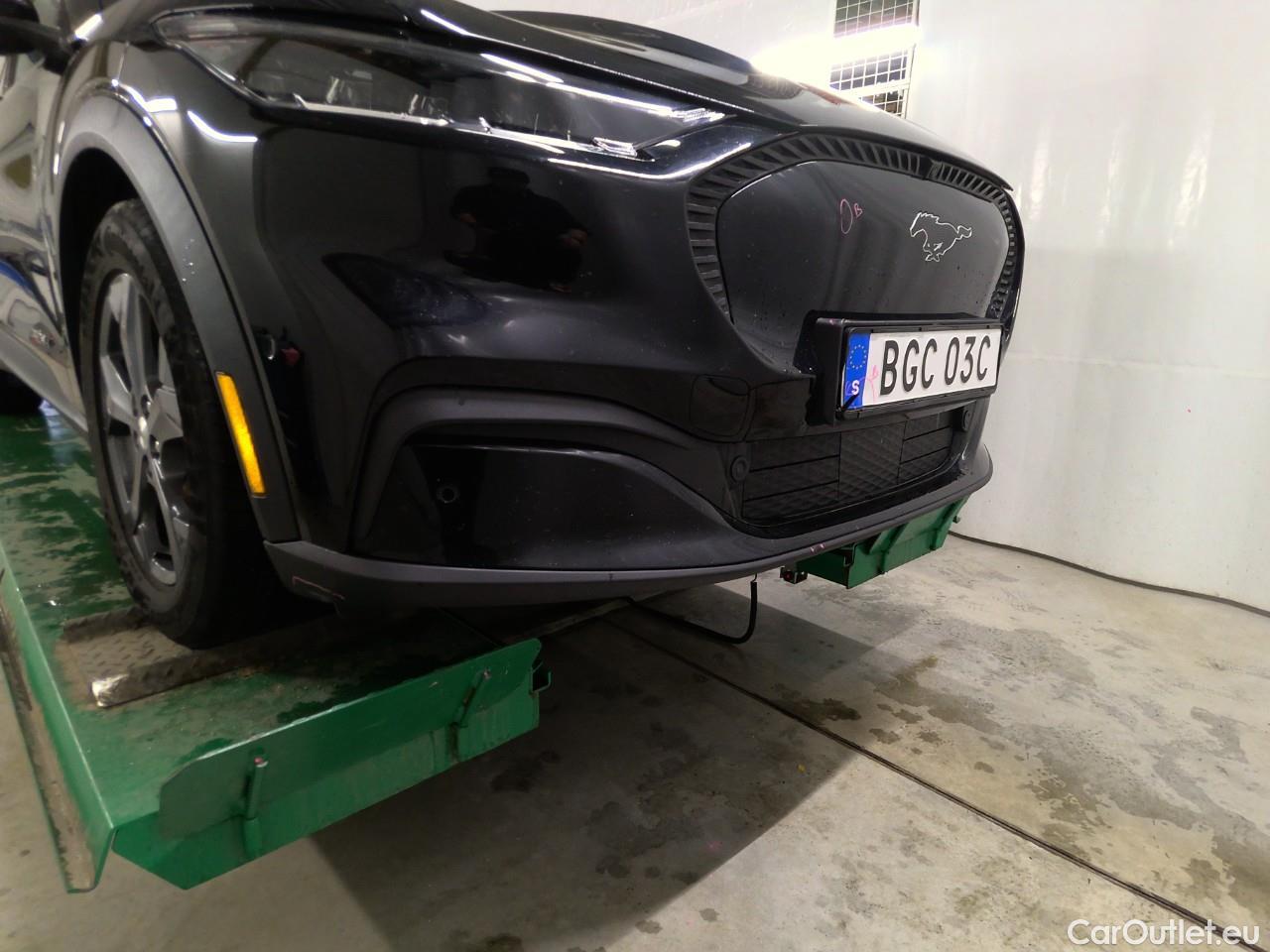  Ford  Mustang Mach-e 99 kWh Long Range RWD #8