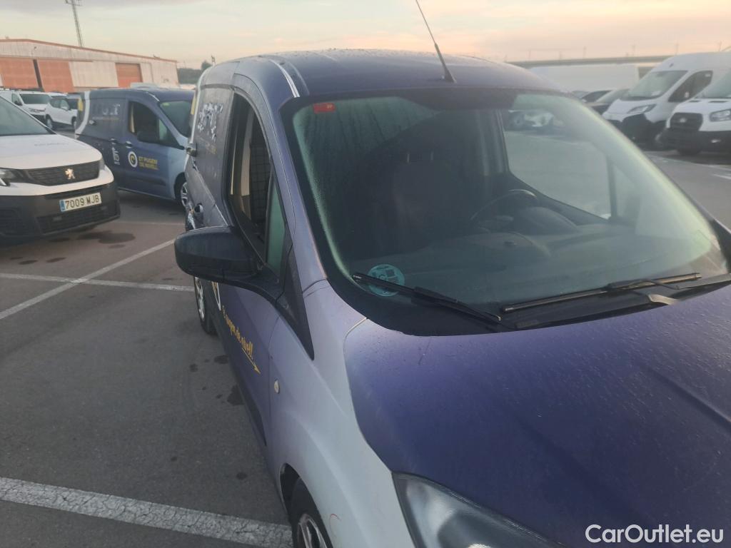  Ford  Transit FORD  Courier/2014/4P/furgón der.turis Van 1.5 TDCi 56kW Trend #51