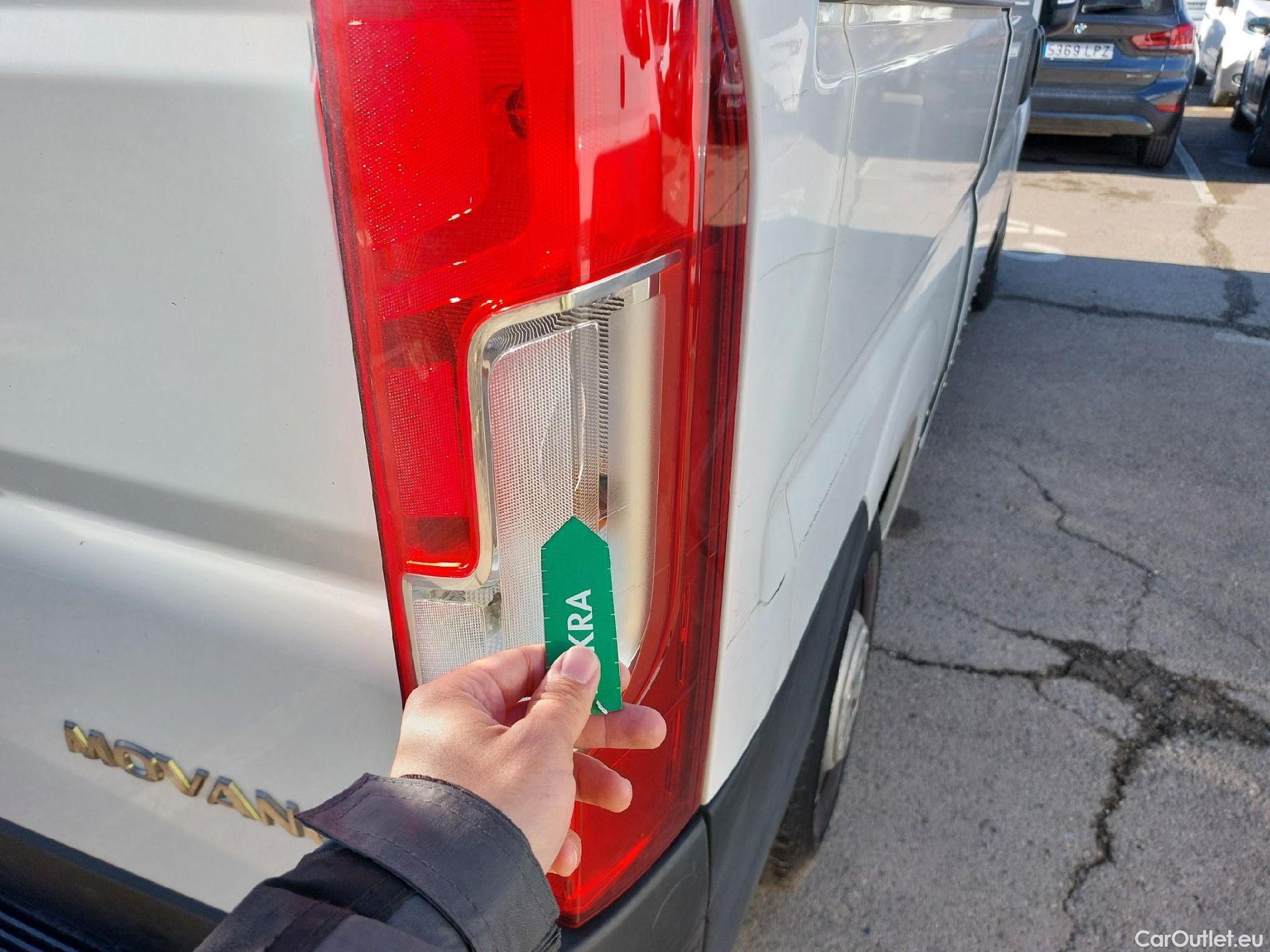  Opel  Movano OPEL  / 2021 / 4P / Furgón Base L2H2 3.5T 2.2 BHDi 88kW #27