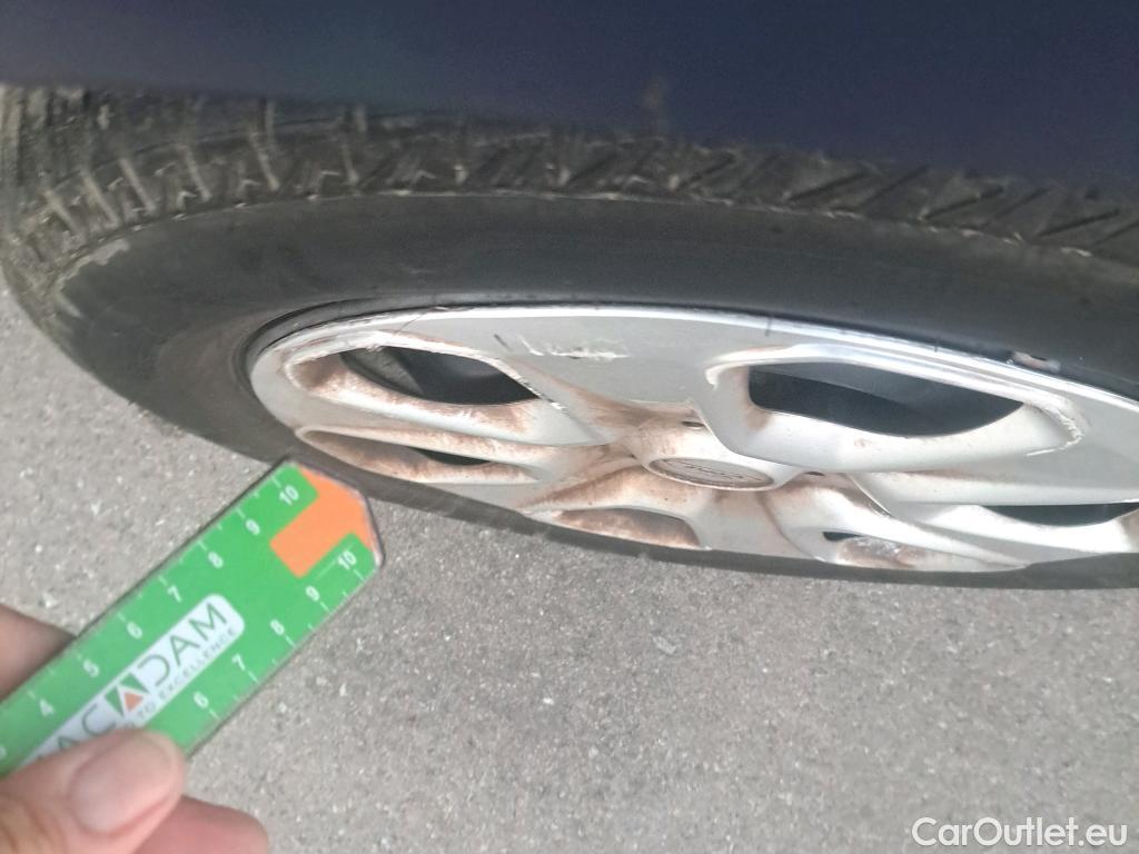  Ford  Transit FORD  Courier/2014/4P/furgón der.turis Van 1.5 TDCi 56kW Trend #37