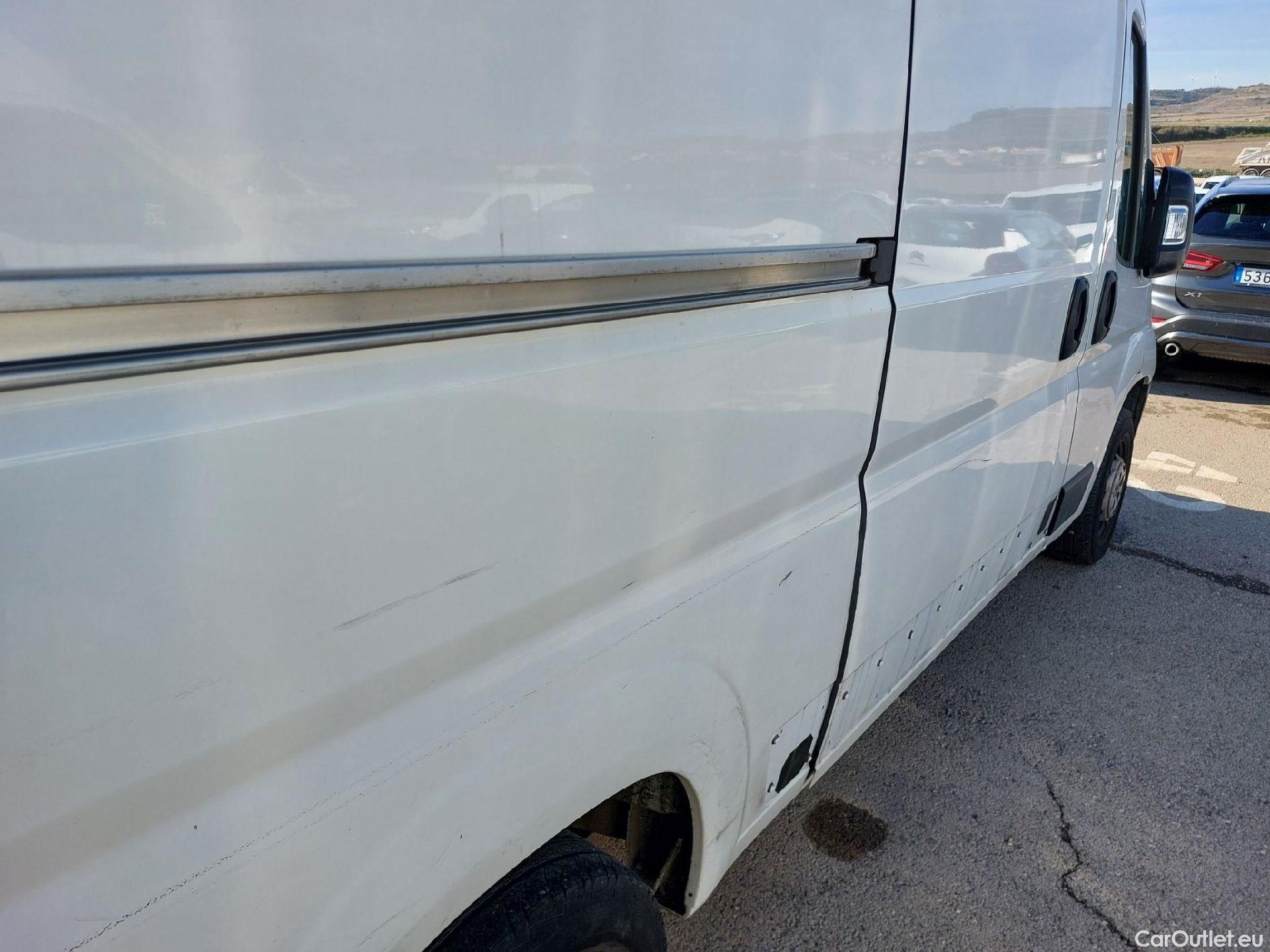  Opel  Movano OPEL  / 2021 / 4P / Furgón Base L2H2 3.5T 2.2 BHDi 88kW #31