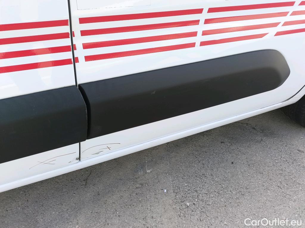  Citroen  Berlingo CITROEN  / 2018 / 4P / furgón derivado de turismo Talla M BlueHDi 100 #6