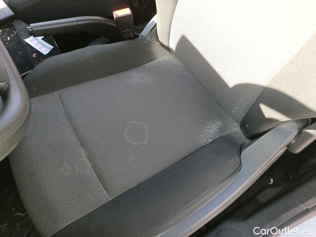  Citroen  Berlingo CITROEN  / 2018 / 4P / furgón derivado de turismo Talla M BlueHDi 100 #18