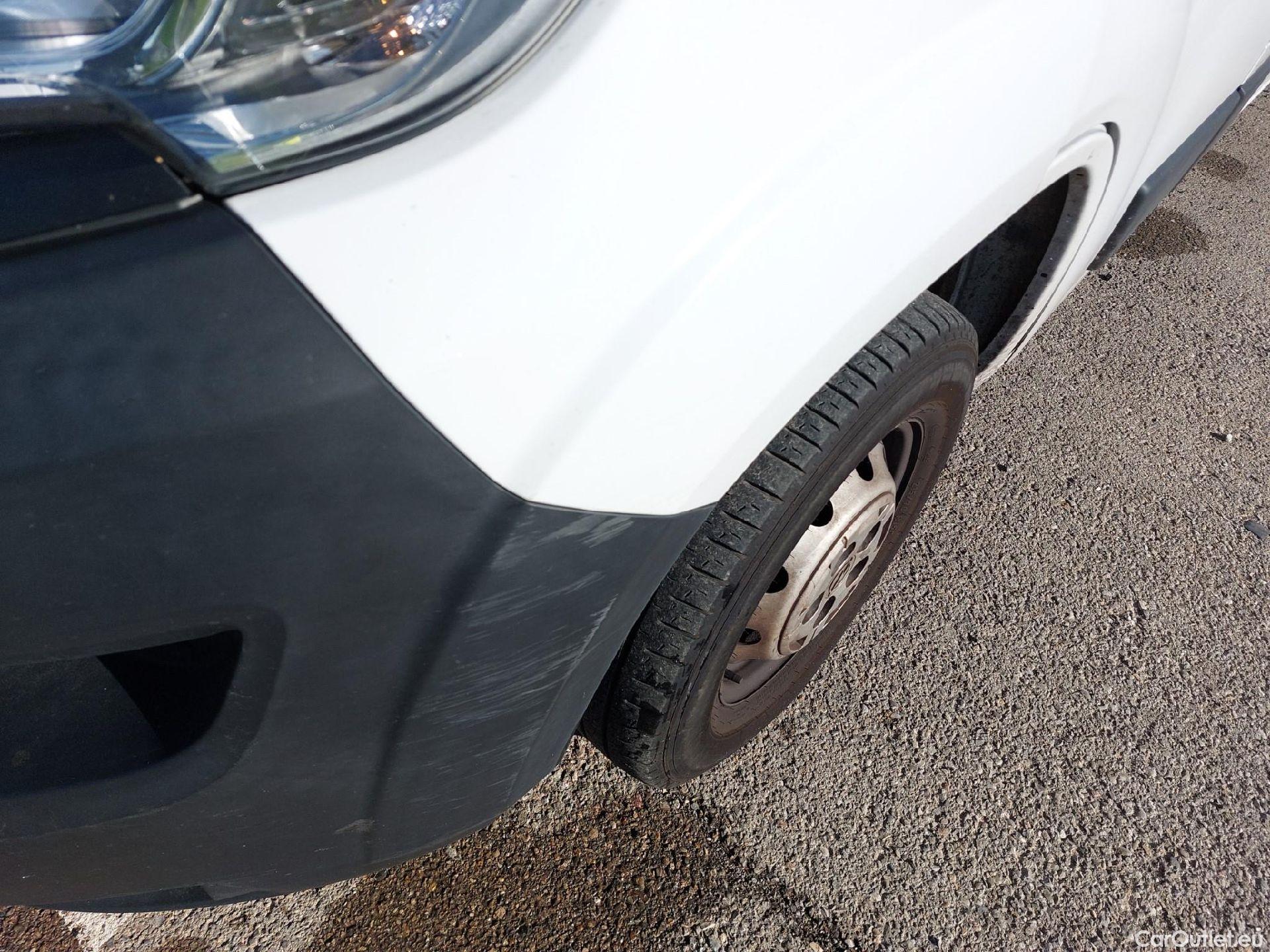  Opel  Movano OPEL  / 2021 / 4P / Furgón Base L2H2 3.5T 2.2 BHDi 88kW #8