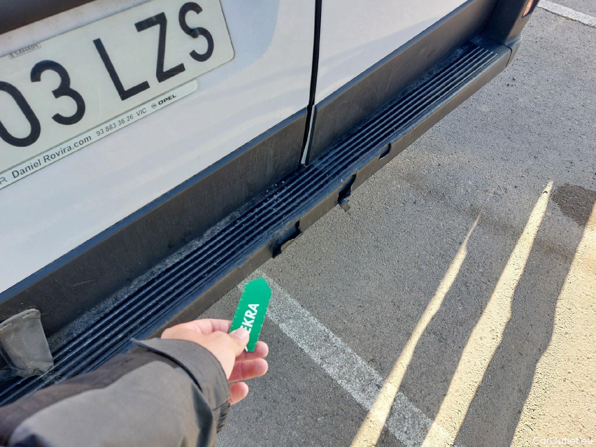  Opel  Movano OPEL  / 2021 / 4P / Furgón Base L2H2 3.5T 2.2 BHDi 88kW #26