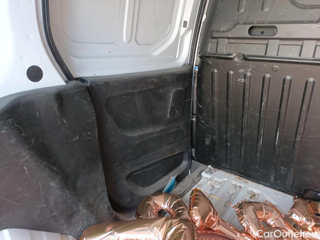  Citroen  Berlingo CITROEN  / 2018 / 4P / furgón derivado de turismo Talla M BlueHDi 100 #32