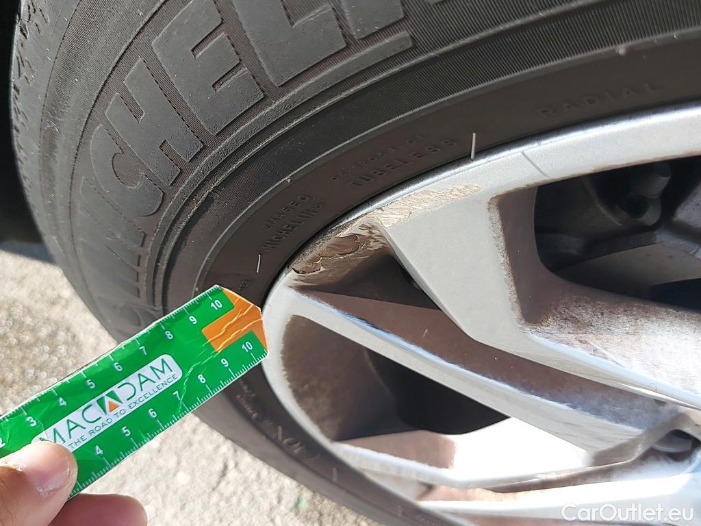  Audi  Q5 AUDI  / 2020 / 5P / todoterreno Advanced 35 TDI 120kW S tronic (AC2) #26