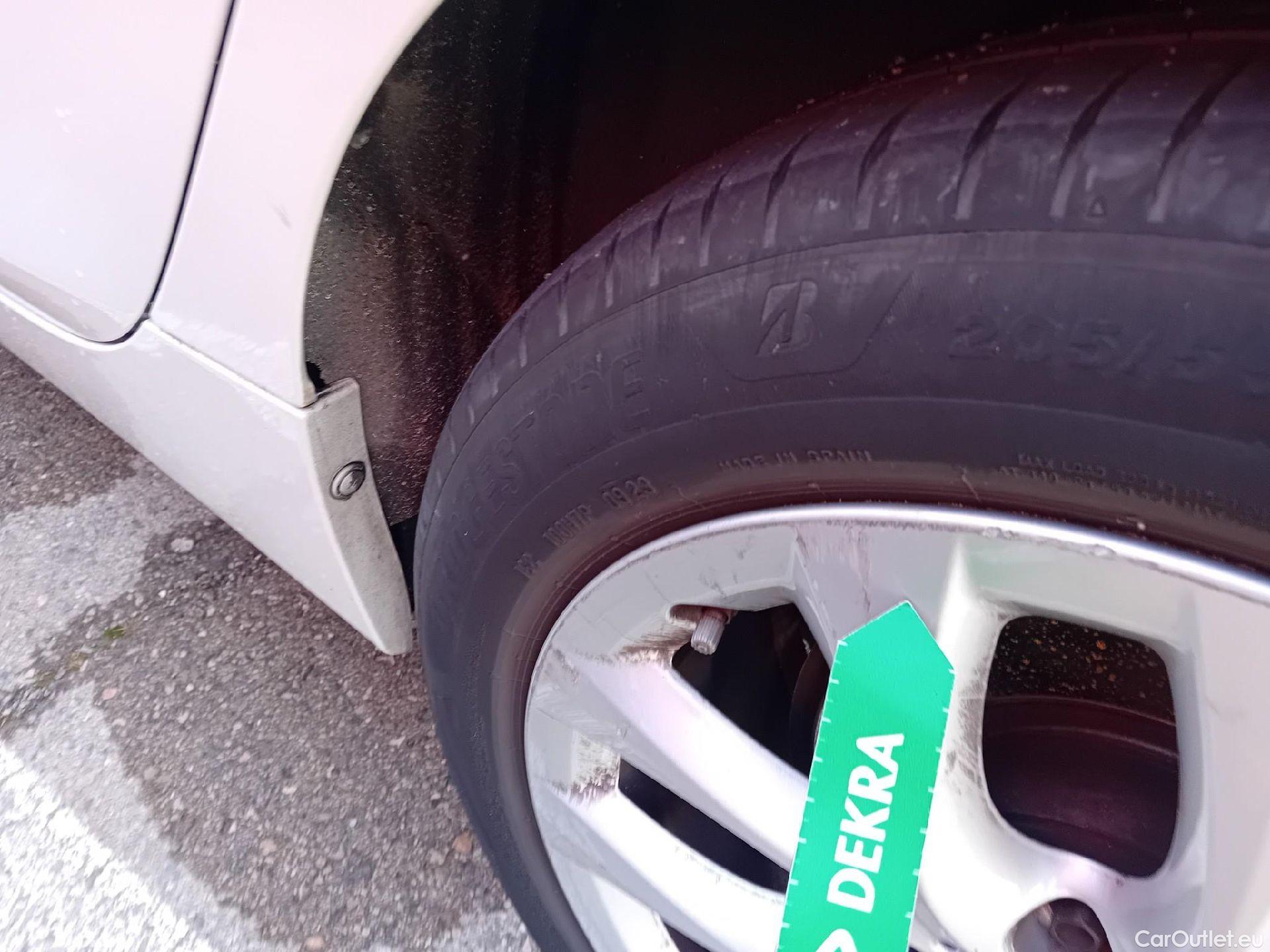  Bmw  Serie 2 BMW  Gran Tourer/2018/5P/monovolumen compacto 218d #9