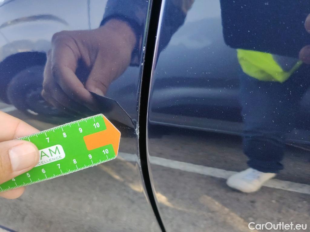  Bmw  Serie 3 BMW  / 2018 / 4P / sedán M340i xDrive Auto. #4