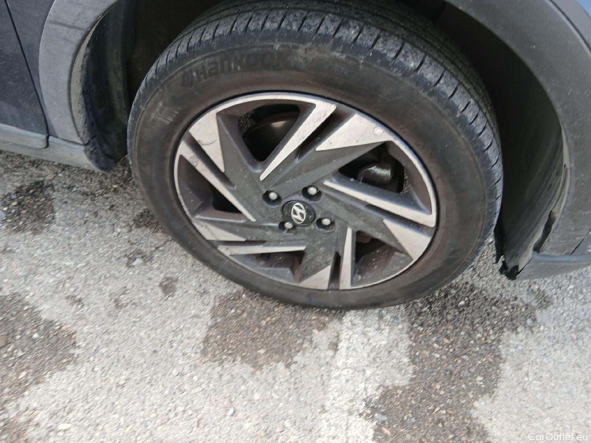  Hyundai  Bayon HYUNDAI  / 2021 / 5P / todoterreno 1.0 TGDI 74kW (100CV) 48V Maxx #21