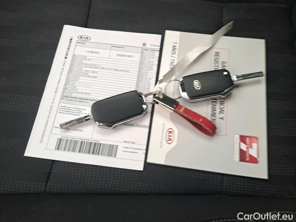  KIA  Sportage KIA  / 2018 / 5P / todoterreno 1.6 MHEV Business 85kW (115CV) 4x2 #12