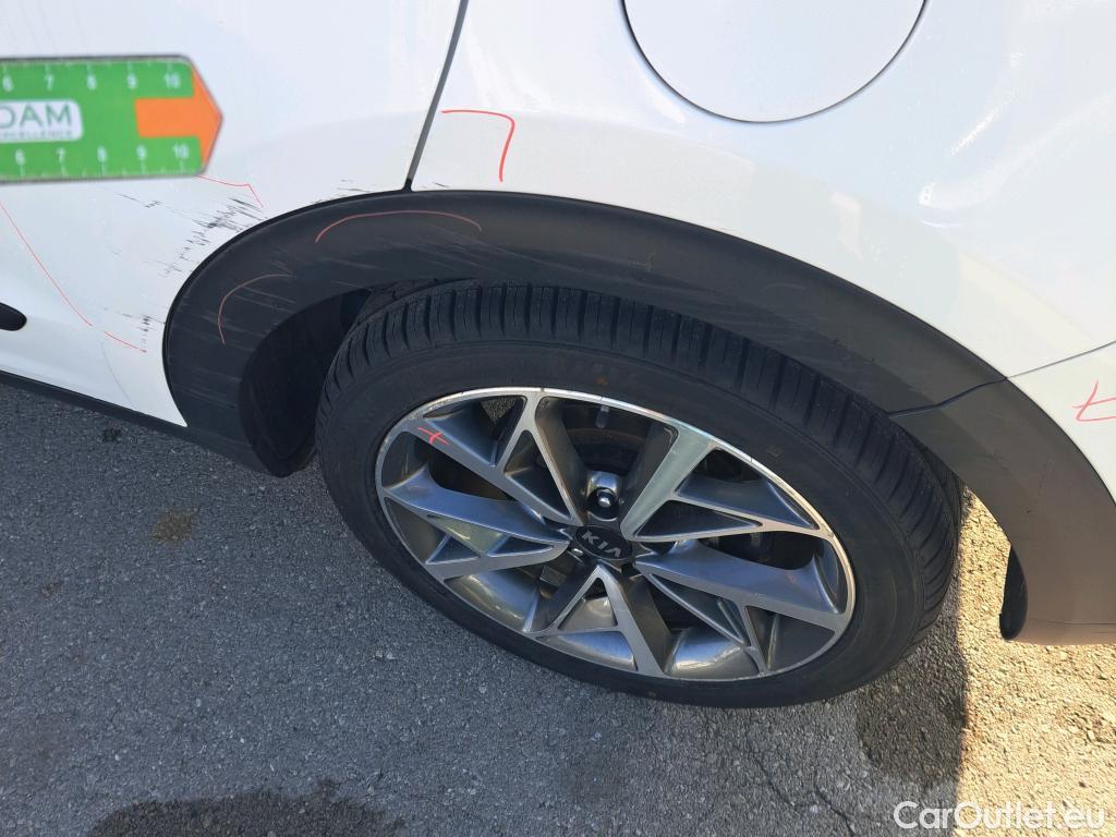  KIA  Niro KIA  / 2019 / 5P / crossover 1.6 GDi HEV 104kW (141CV) Emotion #59