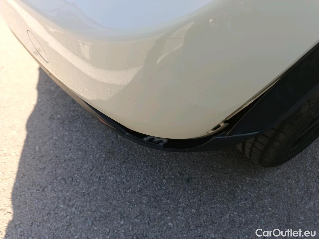  Mini  Cooper MINI MINI / 2014 / 5P / berlina con portón ONE 5 PUERTAS (CX) #16