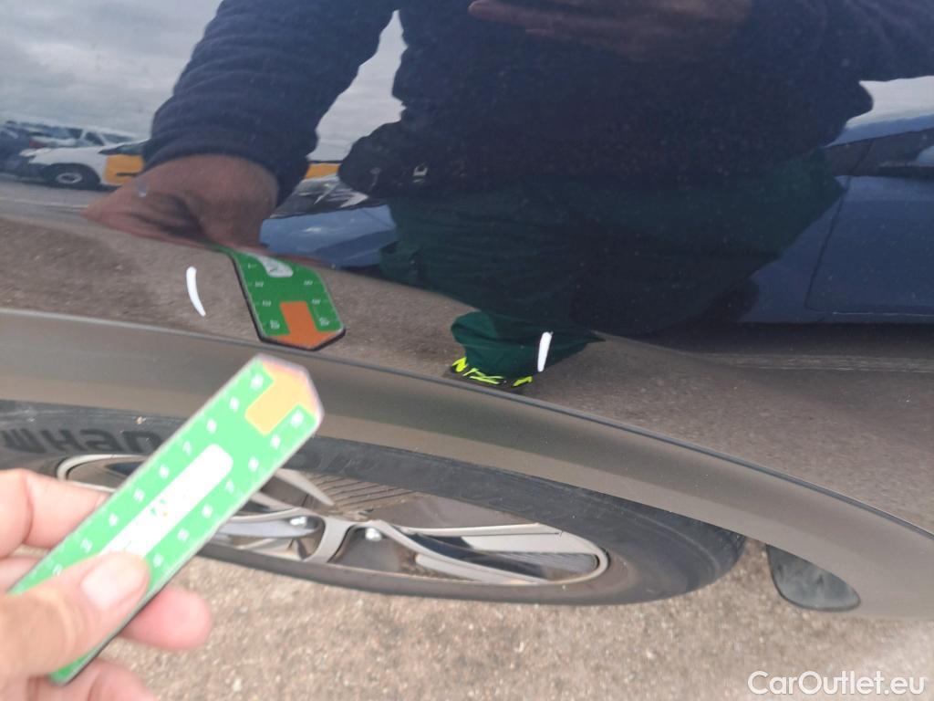  KIA  Niro KIA  / 2019 / 5P / crossover 1.6 GDi HEV 104kW (141CV) Drive #32