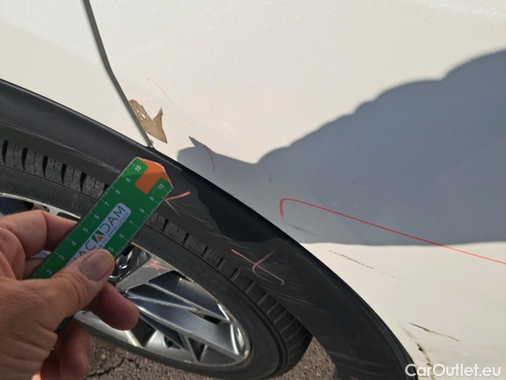  KIA  Niro KIA  / 2019 / 5P / crossover 1.6 GDi HEV 104kW (141CV) Emotion #9