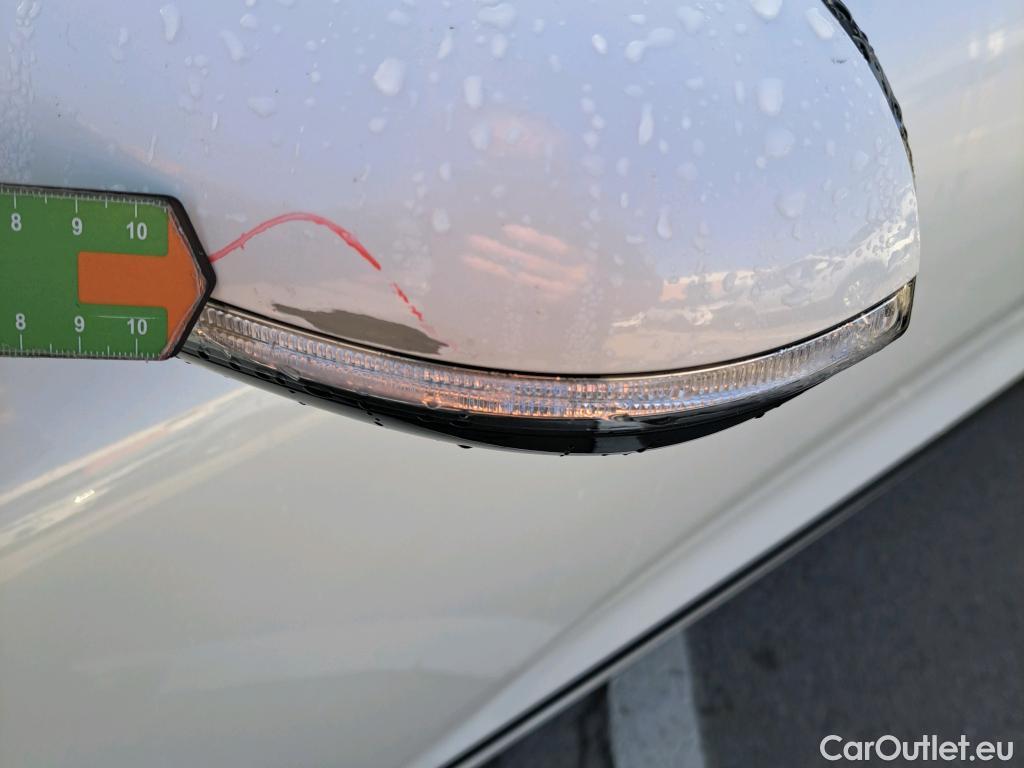  KIA  Niro KIA  / 2019 / 5P / crossover 1.6 GDi HEV 104kW (141CV) Emotion #44