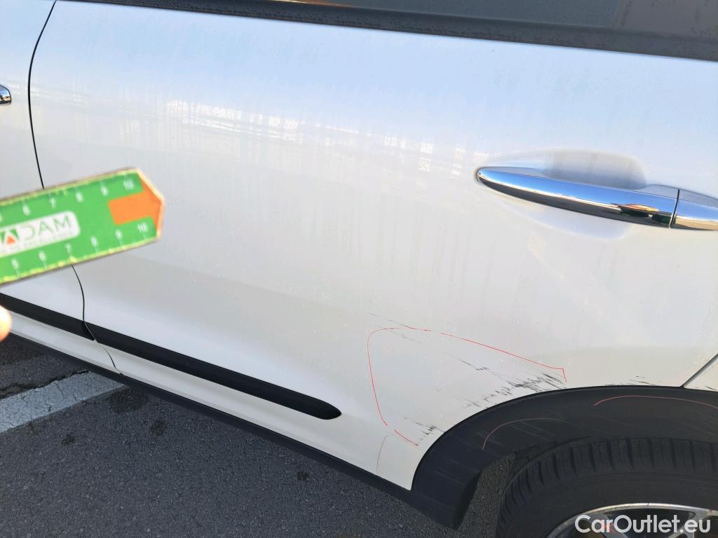  KIA  Niro KIA  / 2019 / 5P / crossover 1.6 GDi HEV 104kW (141CV) Emotion #13