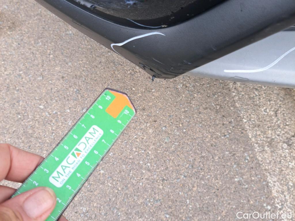  KIA  Niro KIA  / 2019 / 5P / crossover 1.6 GDi HEV 104kW (141CV) Drive #24