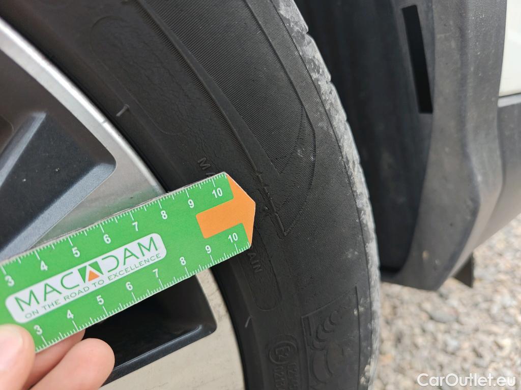  Nissan  Qashqai NISSAN  / 2017 / 5P / todoterreno DIG-T 103 kW (140 CV) E6D N-CONNECTA #25