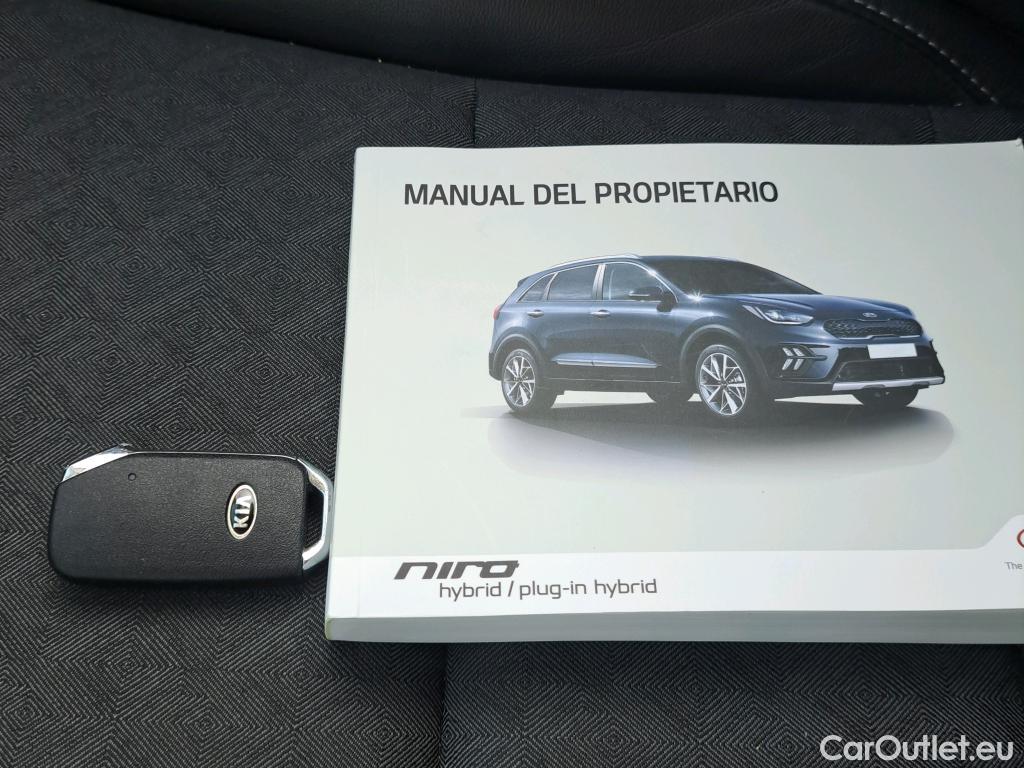  KIA  Niro KIA  / 2019 / 5P / crossover 1.6 GDi HEV 104kW (141CV) Emotion #33