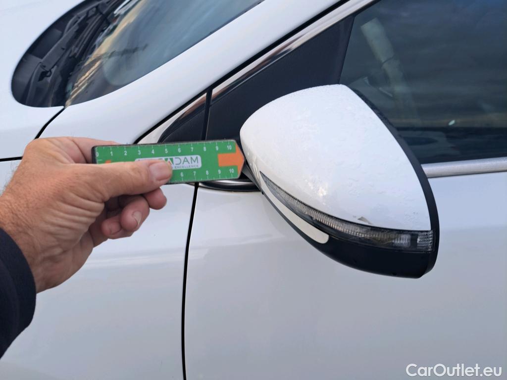  KIA  Sportage KIA  / 2018 / 5P / todoterreno 1.6 MHEV Business 85kW (115CV) 4x2 #39