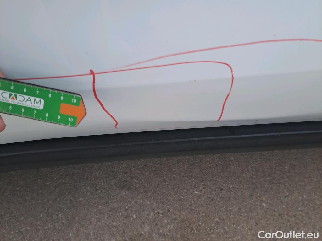  KIA  Sportage KIA  / 2018 / 5P / todoterreno 1.6 MHEV Business 85kW (115CV) 4x2 #2