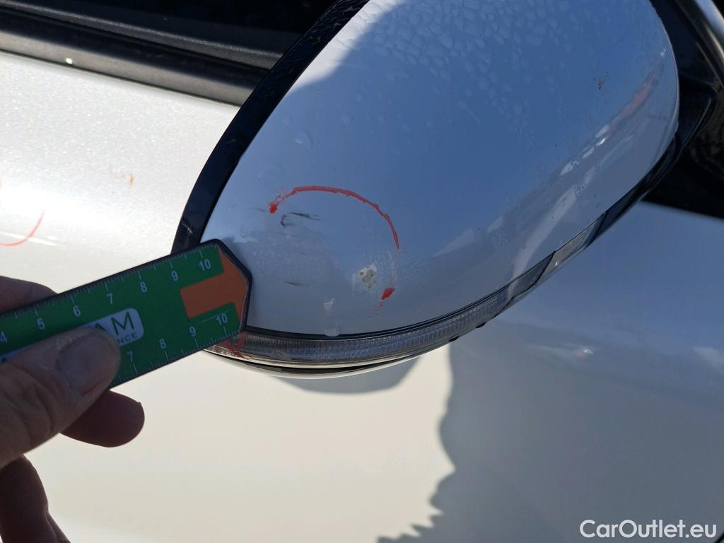  KIA  Niro KIA  / 2019 / 5P / crossover 1.6 GDi HEV 104kW (141CV) Emotion #64