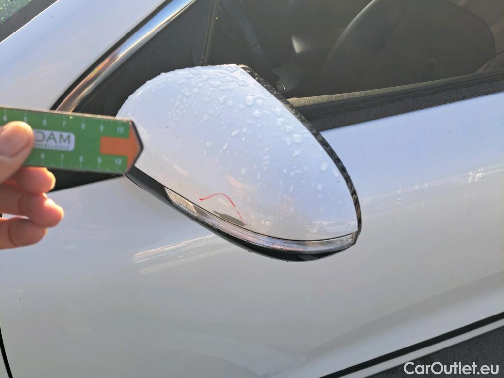  KIA  Niro KIA  / 2019 / 5P / crossover 1.6 GDi HEV 104kW (141CV) Emotion #43