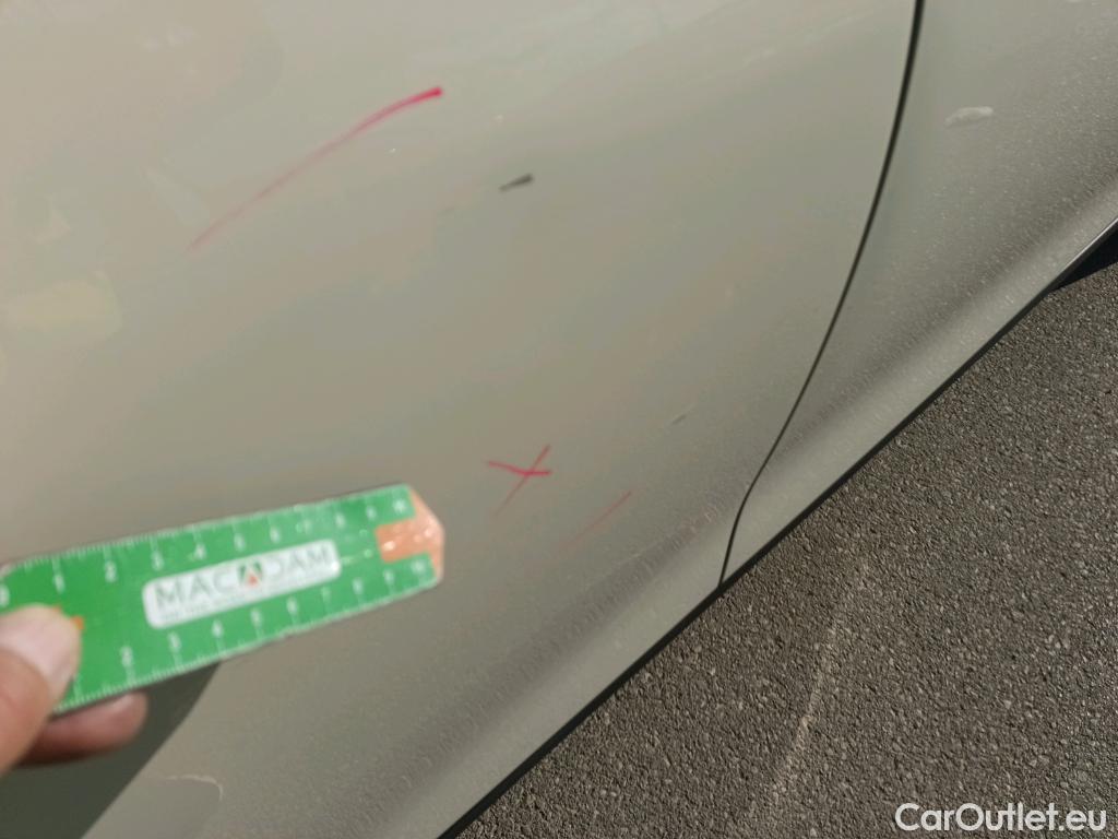  Mini  Cooper MINI MINI / 2014 / 5P / berlina con portón ONE 5 PUERTAS (CX) #10